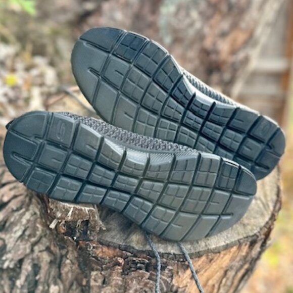 ON SALE Men's Skechers Dress Shoe/Sneaker sz 11 - Picture 5 of 6